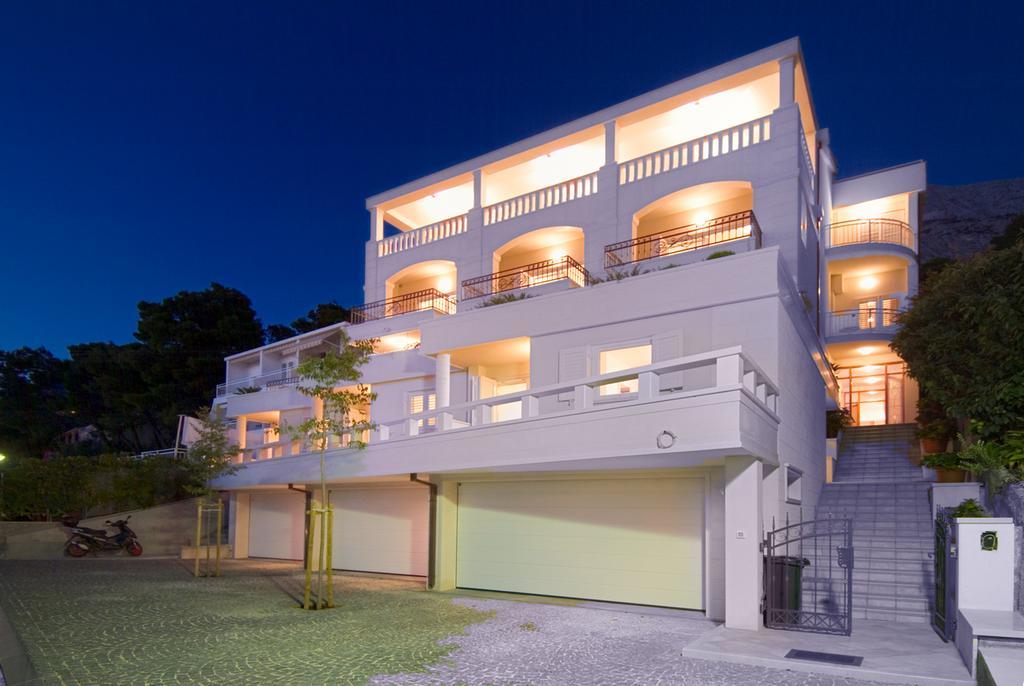 Apartments Villa Medic Brela Eksteriør bilde