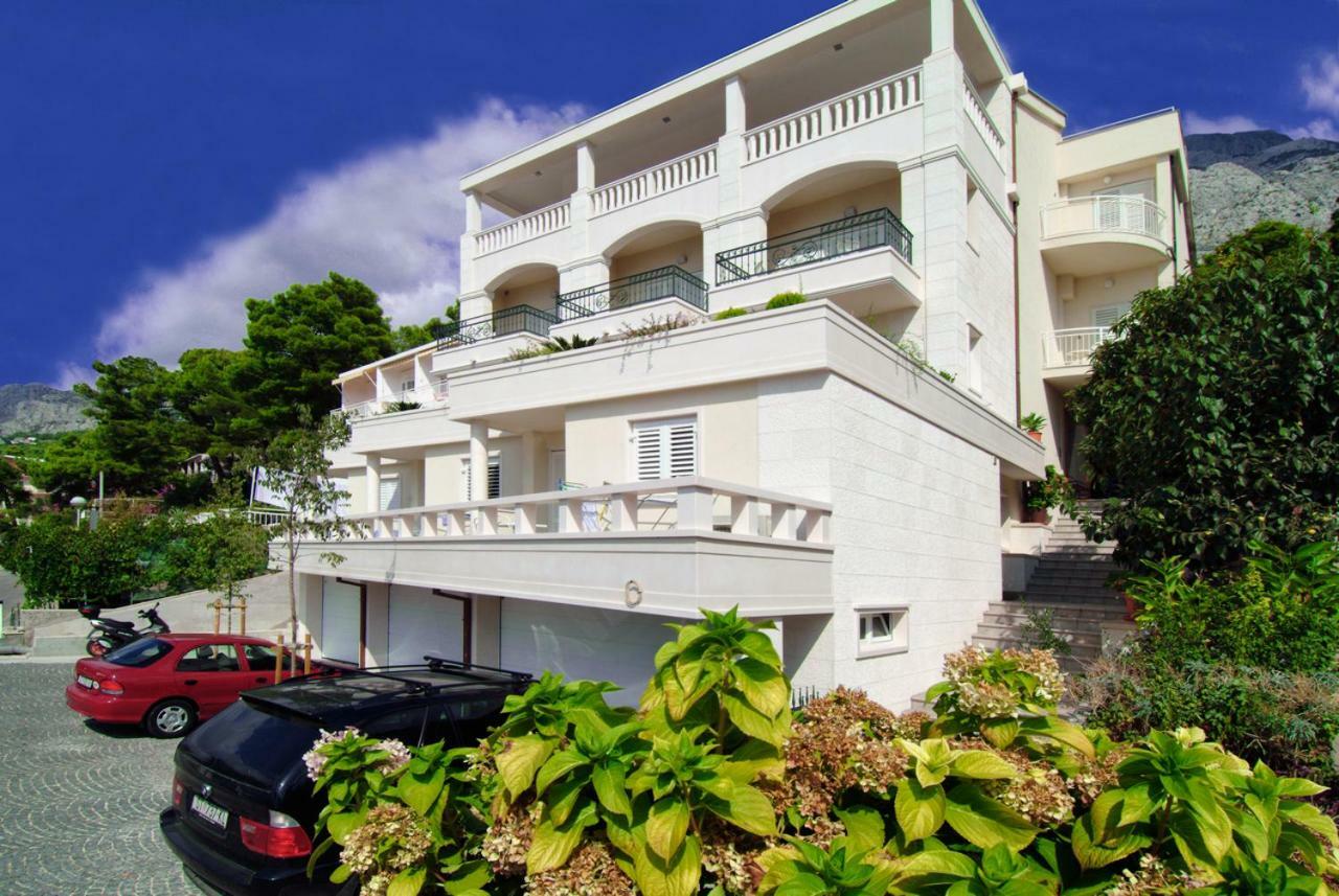 Apartments Villa Medic Brela Eksteriør bilde